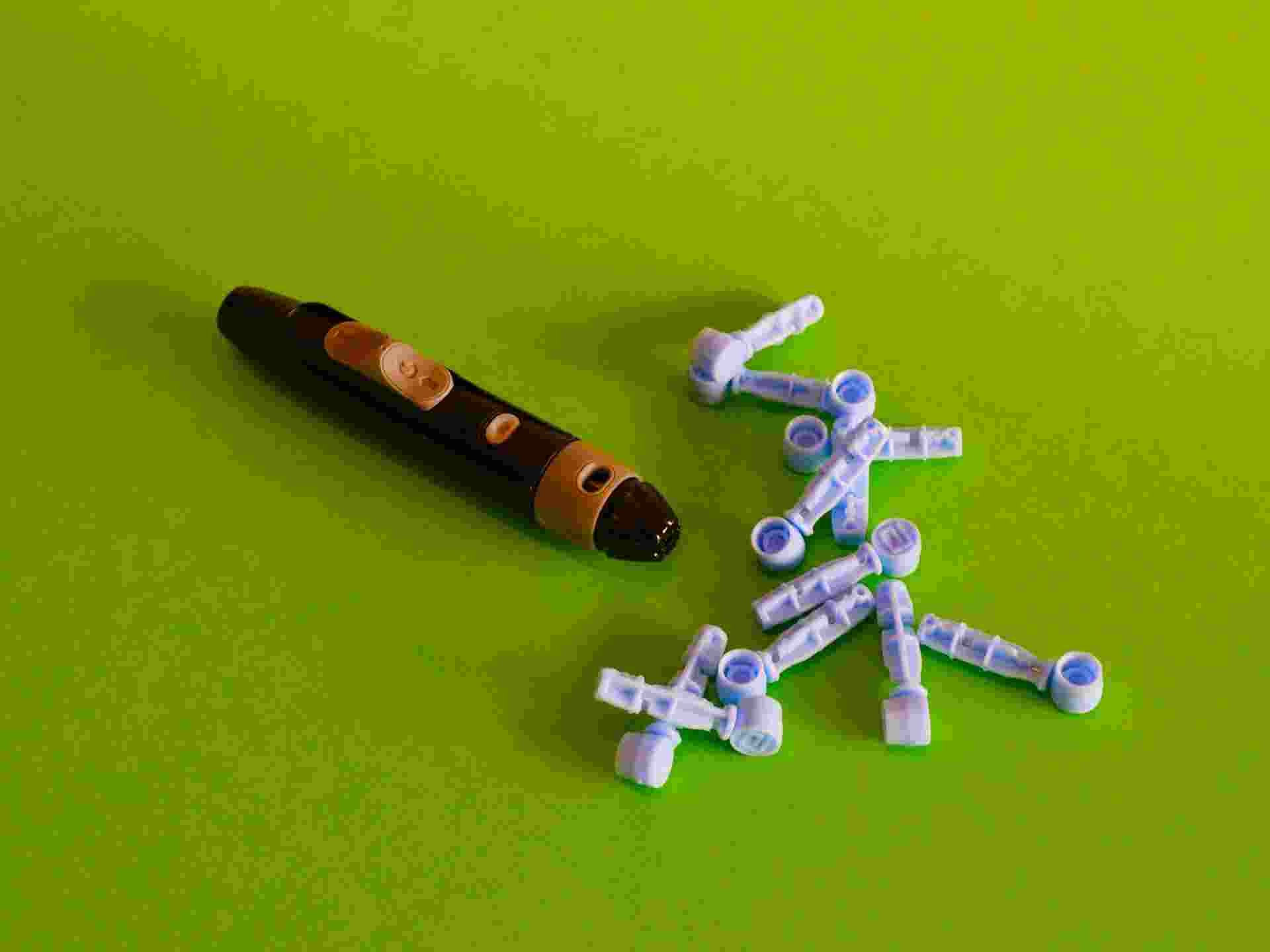 The authors found that people having a chronic diabetes complication had a two-fold or three-fold higher risk of developing a mental health condition, while those having mental health disorders were found to be up to 2.5 times more likely to experience sustained diabetes complications. The authors found that people having a chronic diabetes complication had a two-fold or three-fold higher risk of developing a mental health condition, while those having mental health disorders were found to be up to 2.5 times more likely to experience sustained diabetes complications.