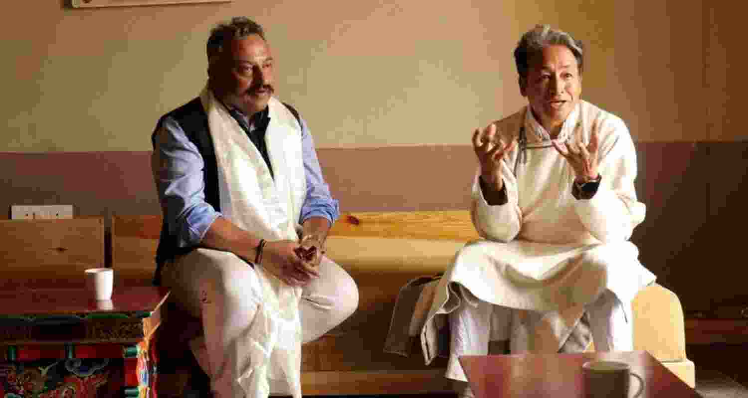 Education Minister Rohit Thakur during his meeting with Sonam Wangchuk in Ladakh. Education Minister Rohit Thakur during his meeting with Sonam Wangchuk in Ladakh.
