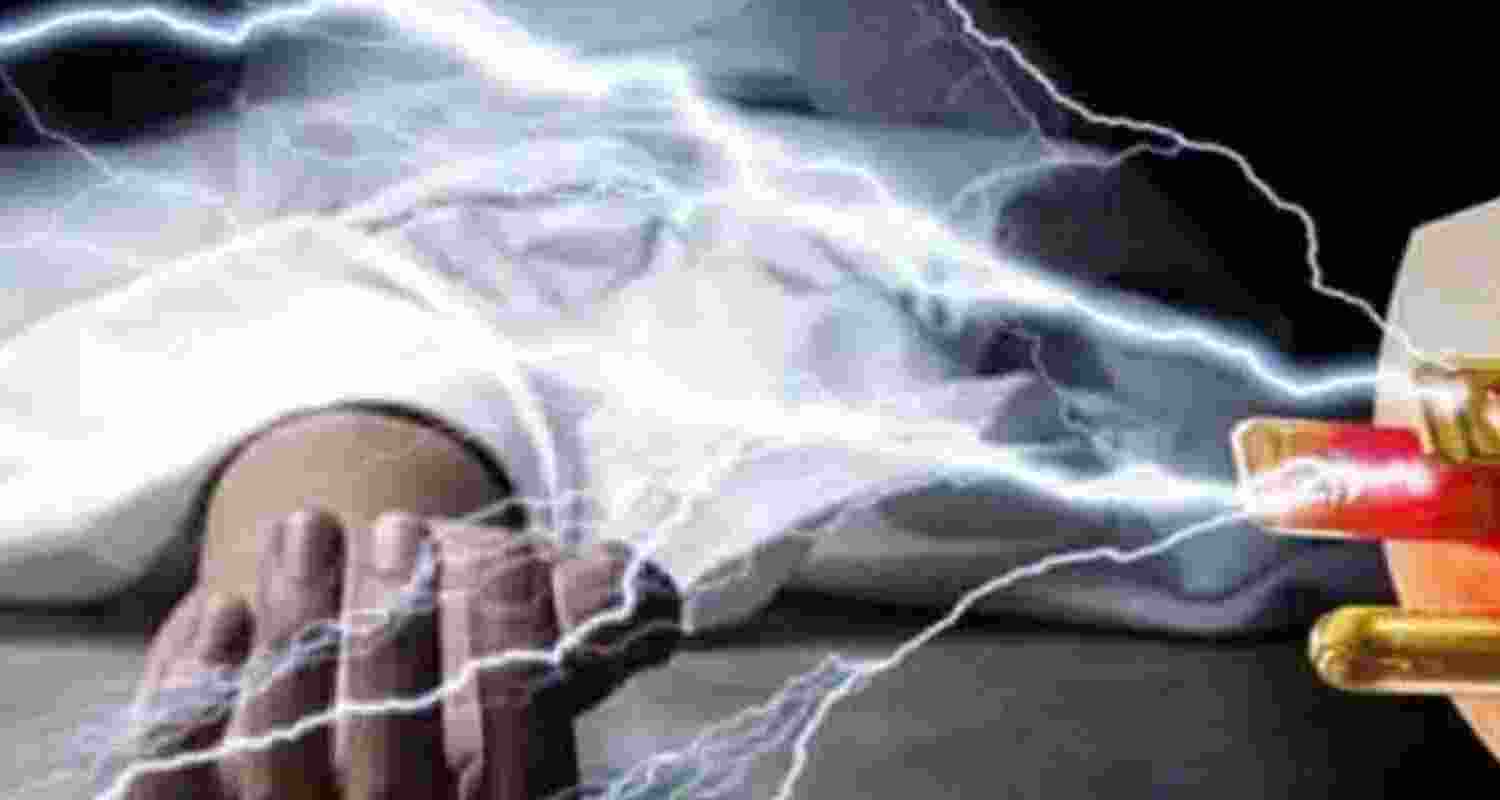 A 20-year-old woman, Ferdousi Khatun, was electrocuted to death on Sunday in Kolkata. A 20-year-old woman, Ferdousi Khatun, was electrocuted to death on Sunday in Kolkata.