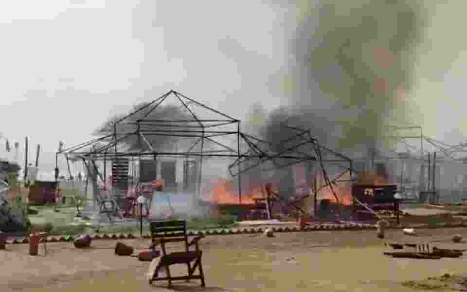 Blaze destroys 15 tents in Maha Kumbh, no casualties Blaze destroys 15 tents in Maha Kumbh, no casualties
