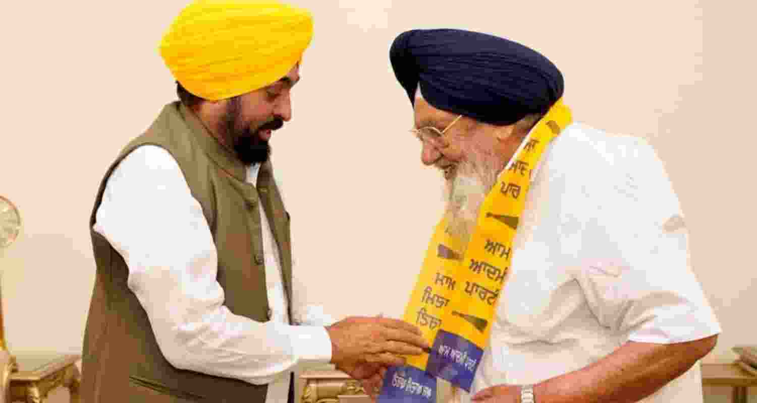 Punjab Chief Minister Bhagwant Mann along with former Rajya Sabha MP Rajmohinder Singh Majitha Punjab Chief Minister Bhagwant Mann along with former Rajya Sabha MP Rajmohinder Singh Majitha