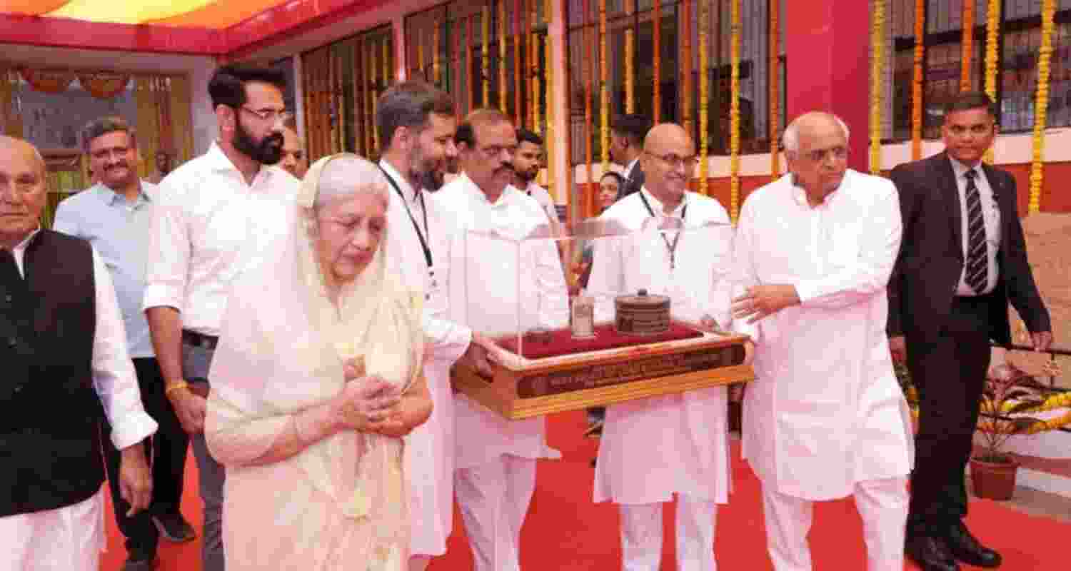 The relics include ‘asthi’ (holy ashes) of Lord Buddha, a permitted ceremonial robe, and a stone reliquary box with a lid that’s decorated with silver and gold wires and bears inscriptions in Brahmi and Sanskrit reading: “Dashbal Sharir Nilaya”, which means “Place of Lord Budha’s remains”. The relics include ‘asthi’ (holy ashes) of Lord Buddha, a permitted ceremonial robe, and a stone reliquary box with a lid that’s decorated with silver and gold wires and bears inscriptions in Brahmi and Sanskrit reading: “Dashbal Sharir Nilaya”, which means “Place of Lord Budha’s remains”.