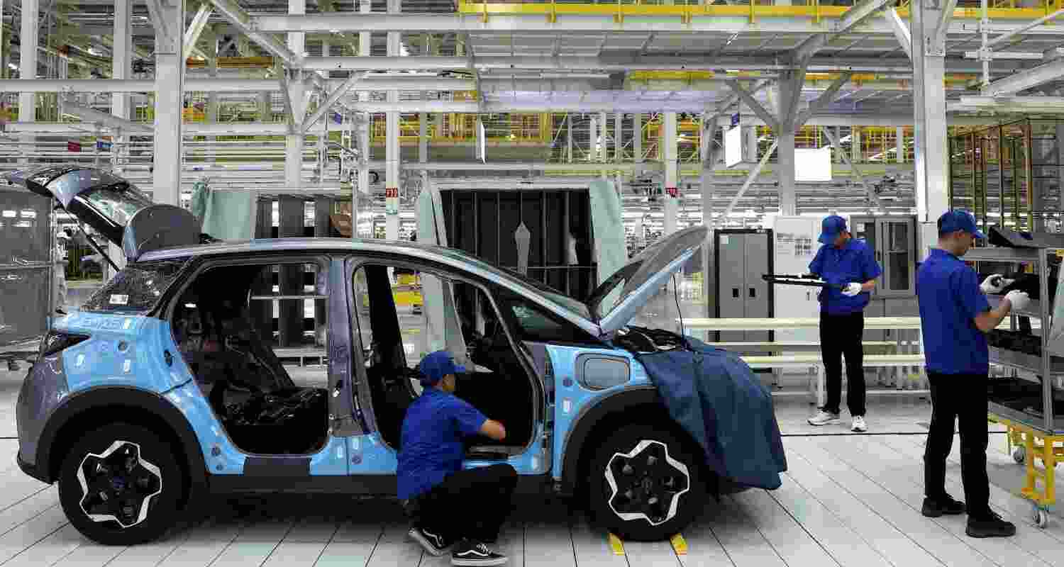 FADA also drew RBI's attention to boosting access to credit and EV finance, improved access to affordable credit, including lower interest rates for auto loans in Tier-2/3 towns and rural regions, among others FADA also drew RBI's attention to boosting access to credit and EV finance, improved access to affordable credit, including lower interest rates for auto loans in Tier-2/3 towns and rural regions, among others