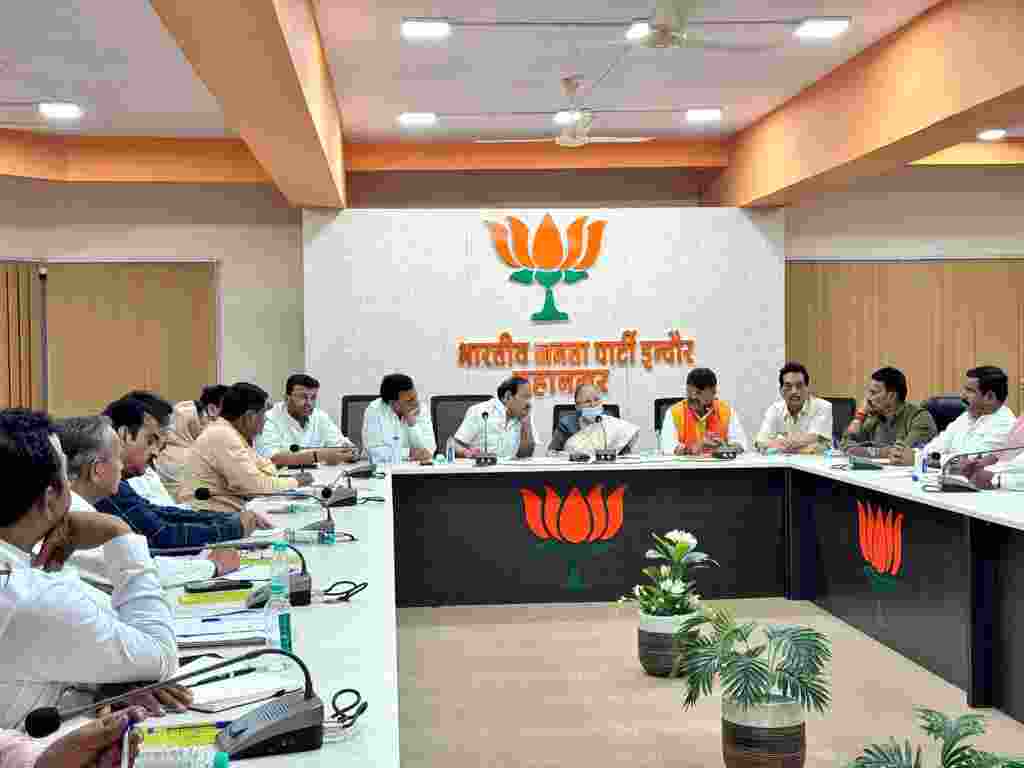 BJP eyes 8 lakh vote margin victory in Indore LS poll amid Congress' NOTA appeal BJP eyes 8 lakh vote margin victory in Indore LS poll amid Congress' NOTA appeal