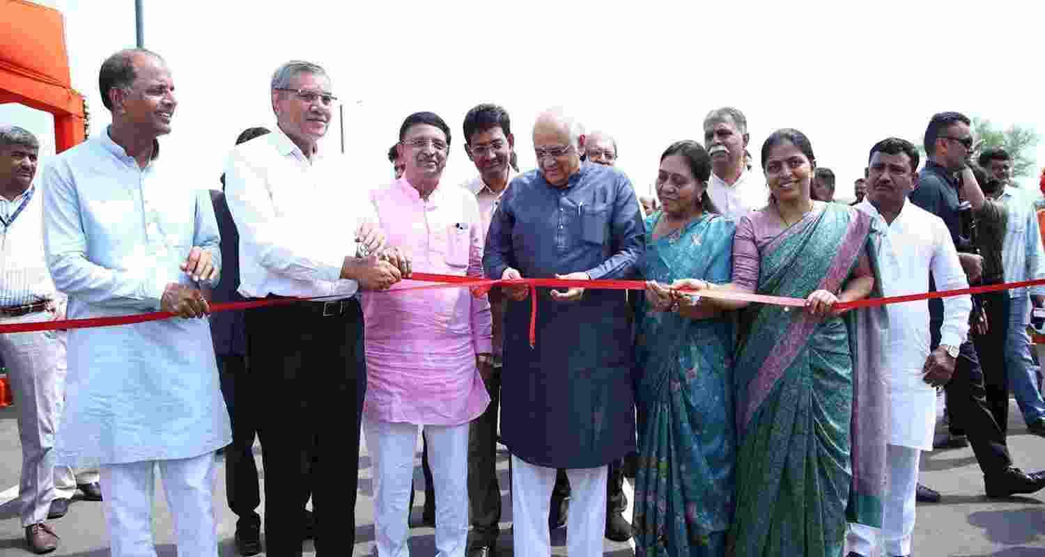 Gujarat CM Patel inaugurates cable-stayed flyover Gujarat CM Patel inaugurates cable-stayed flyover