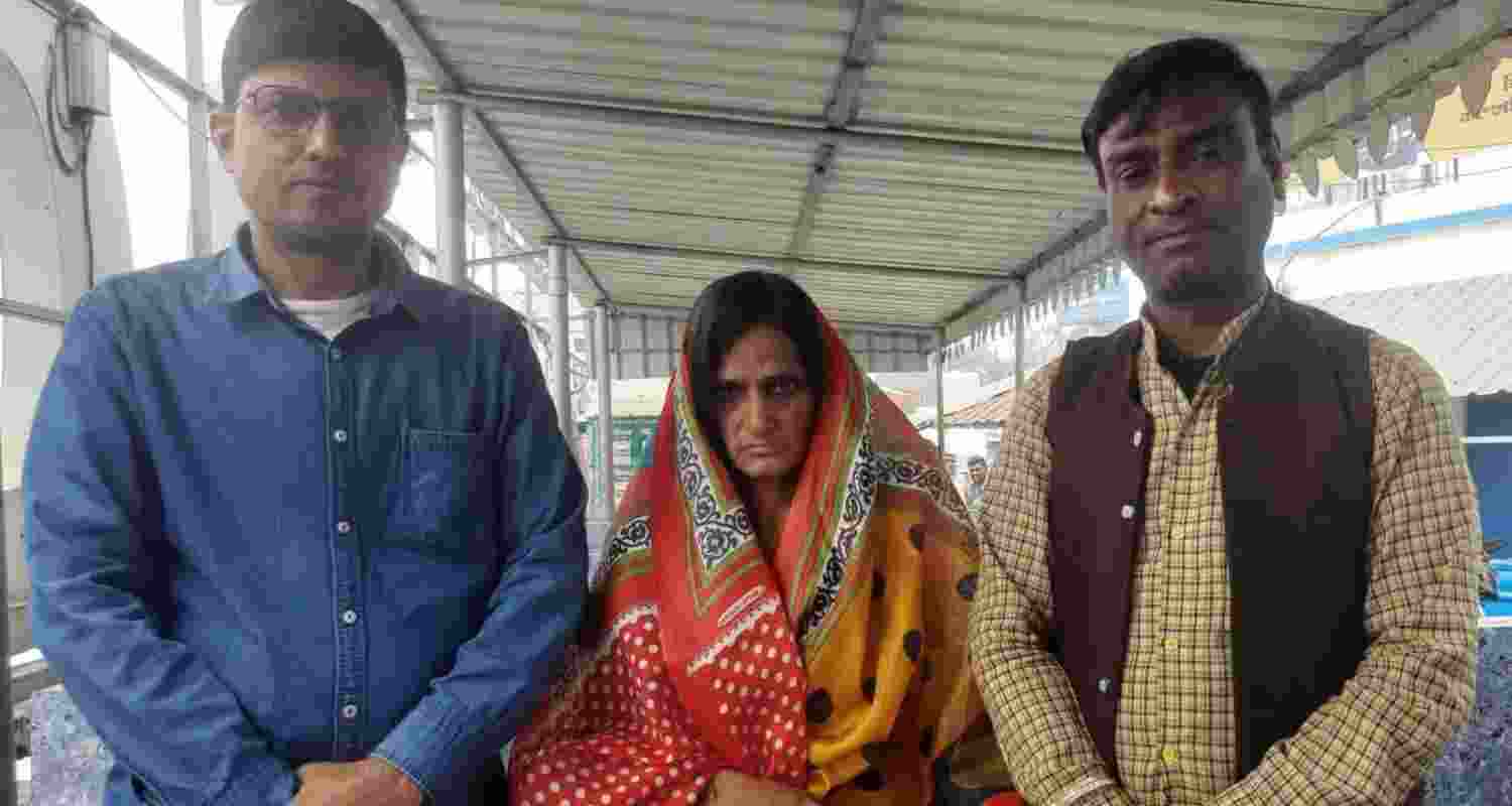 Ham Radio volunteers help reunite Rajni Sharma with her family after she was found wandering on Gangasagar Island for nearly a year. Ham Radio volunteers help reunite Rajni Sharma with her family after she was found wandering on Gangasagar Island for nearly a year.