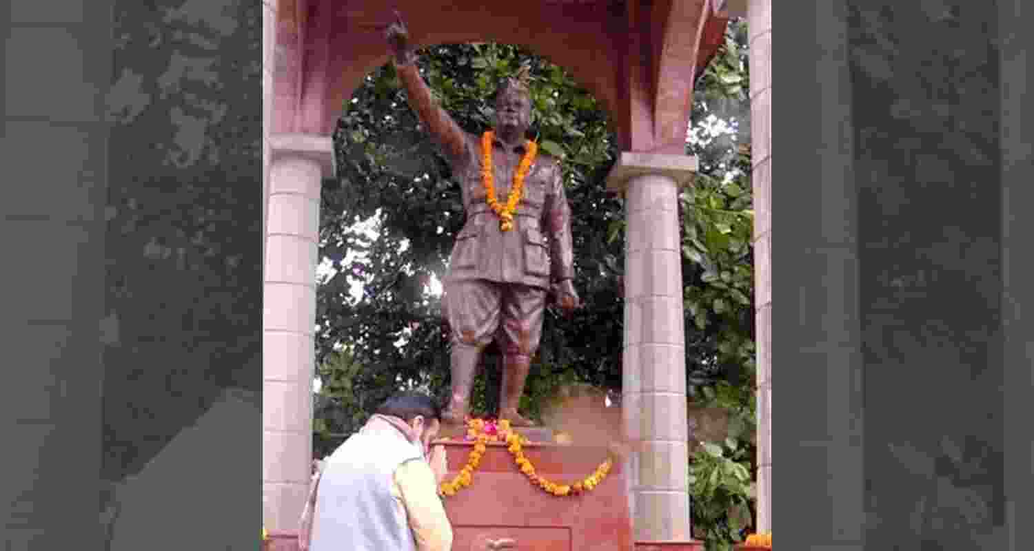 Haryana Chief Minister Nayab Singh Saini pays tributes to Netaji Subhas Chandra Bose in Chandigarh on Friday. Haryana Chief Minister Nayab Singh Saini pays tributes to Netaji Subhas Chandra Bose in Chandigarh on Friday.