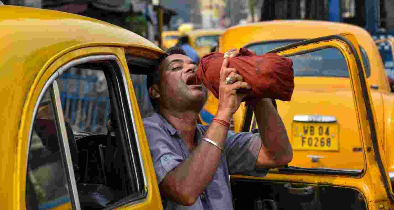 West Bengal has been reeling under severe heatwave conditions over the past week, as the mercury hovered over 40 degrees Celsius at several places. West Bengal has been reeling under severe heatwave conditions over the past week, as the mercury hovered over 40 degrees Celsius at several places.