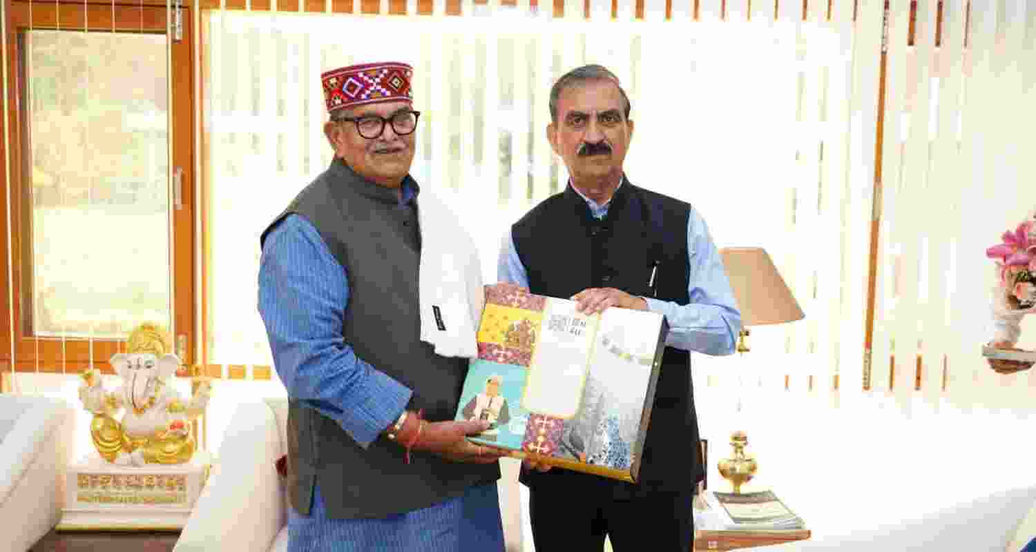 Himachal Pradesh Chief Minister Sukhvinder Singh Sukhu during his meeting with Punjab Governor and Chandigarh Administrator Gulab Chand Kataria on Friday. Himachal Pradesh Chief Minister Sukhvinder Singh Sukhu during his meeting with Punjab Governor and Chandigarh Administrator Gulab Chand Kataria on Friday.
