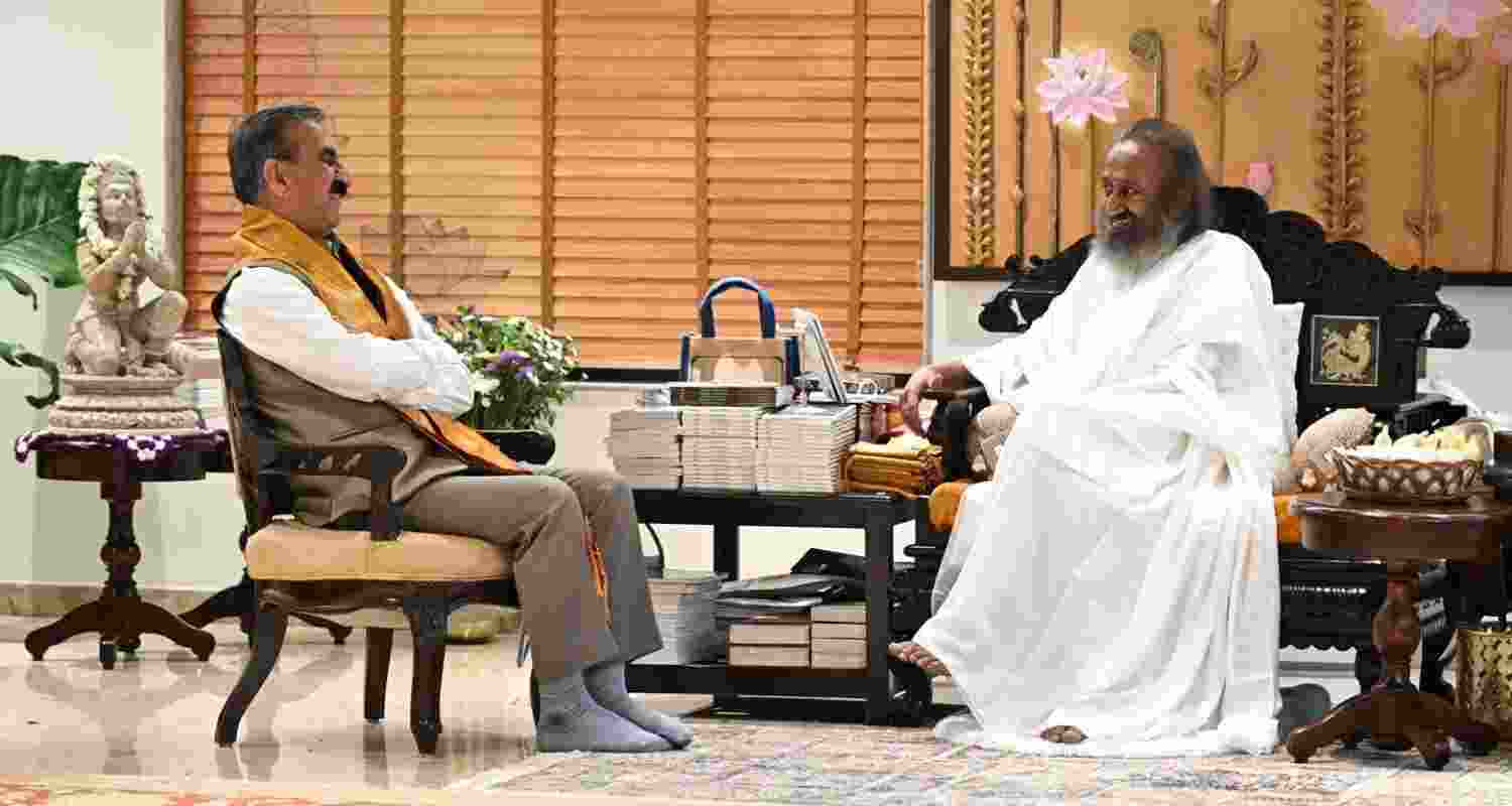 Himachal Pradesh Chief Minister Thakur Sukhvinder Singh Sukhu during a meeting with Sri Sri Ravi Shankar in Bengaluru
Himachal Pradesh Chief Minister Thakur Sukhvinder Singh Sukhu during a meeting with Sri Sri Ravi Shankar in Bengaluru