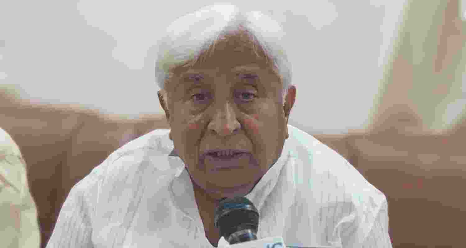 Karnataka government to start recruitment for 56,432 vacant posts within 30 days after protests by job aspirants and delays due to reservation cases. Karnataka government to start recruitment for 56,432 vacant posts within 30 days after protests by job aspirants and delays due to reservation cases.