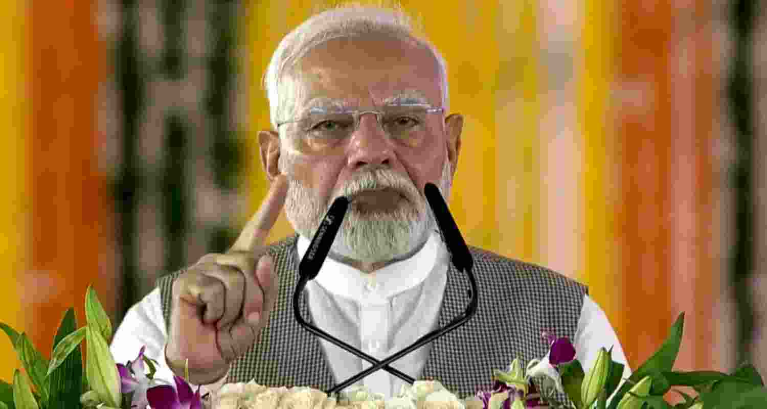 PM Modi Unveil New Schemes For Artisans And Women Startups in Maharashtra. PM Modi Unveil New Schemes For Artisans And Women Startups in Maharashtra.