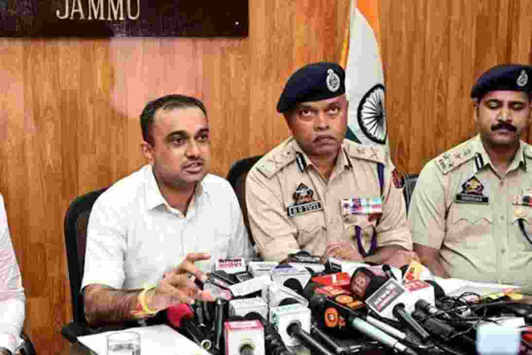 Div Comm, IGP call for adherence to Amarnath Yatra guidelines Div Comm, IGP call for adherence to Amarnath Yatra guidelines