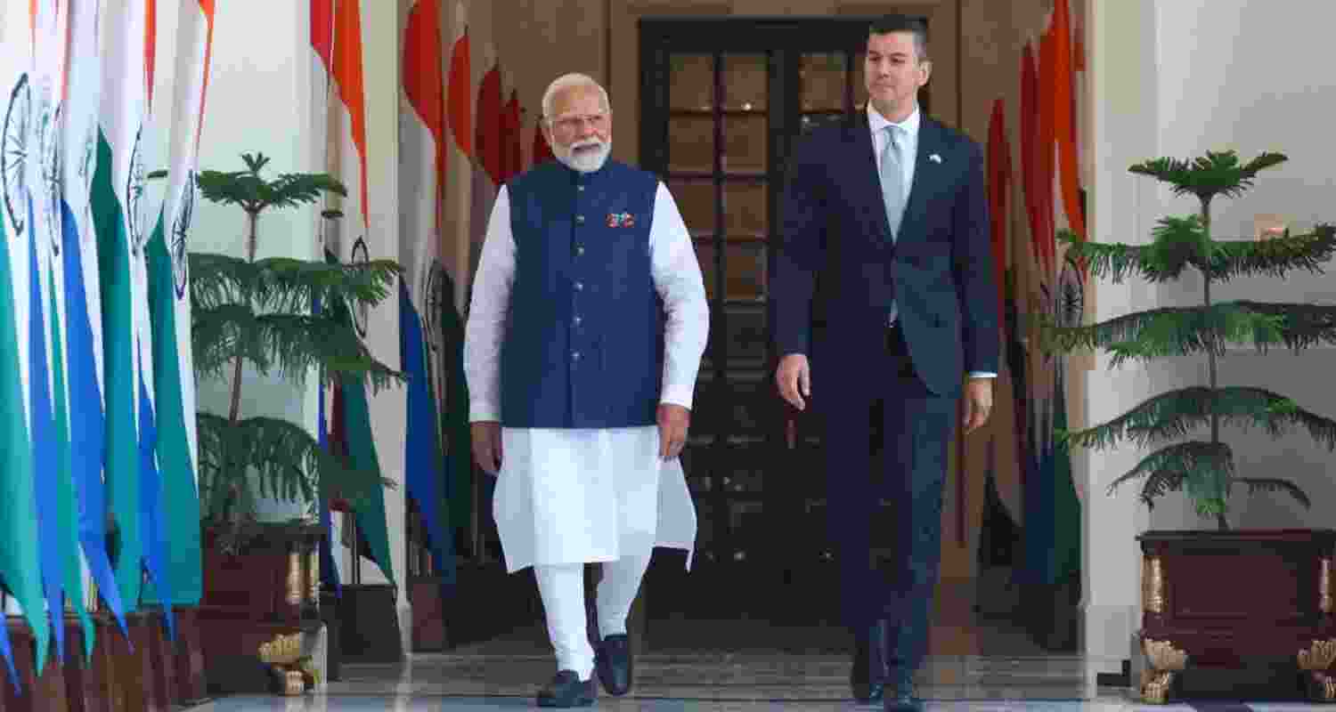 'United' against terrorism: PM after meeting Paraguayan President 'United' against terrorism: PM after meeting Paraguayan President