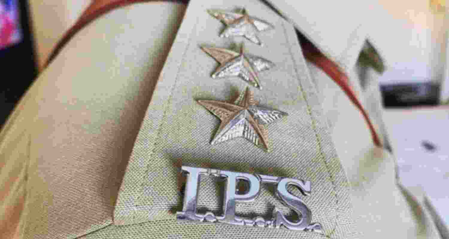 Maharashtra transfers over 50 IPS officers; Manoj Kumar Sharma appointed Mumbai Joint CP (Law and Order) in major reshuffle. Maharashtra transfers over 50 IPS officers; Manoj Kumar Sharma appointed Mumbai Joint CP (Law and Order) in major reshuffle.