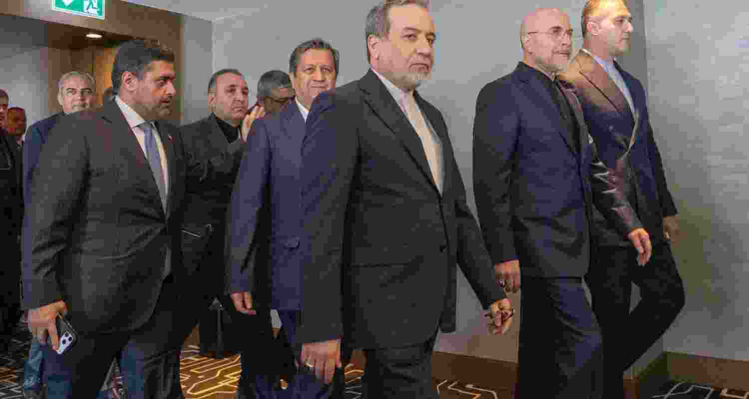 Iran-US peace negotiations continue in Geneva amid tensions. Iran-US peace negotiations continue in Geneva amid tensions.
