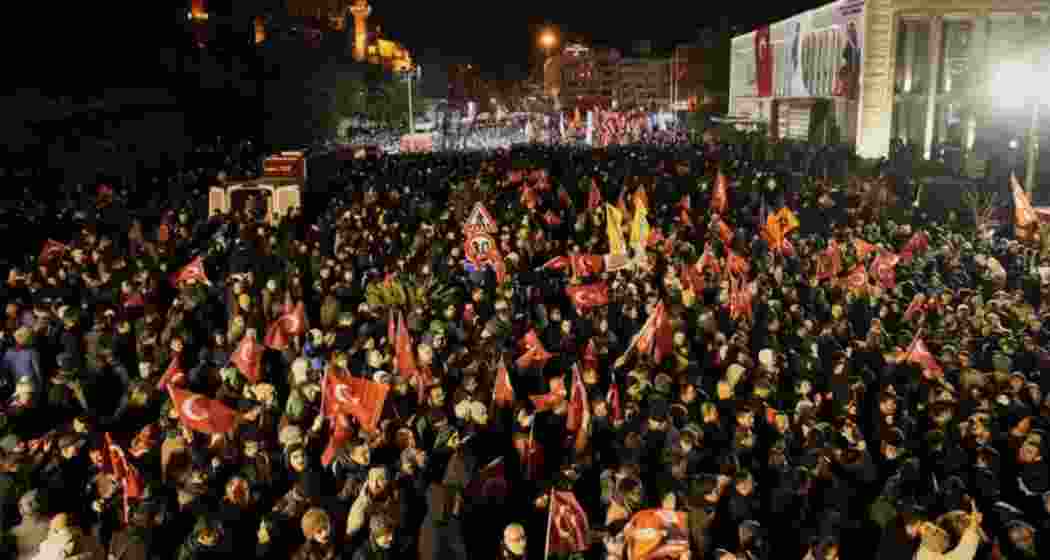 People gather outside the City Hall to protest the arrest of Istanbul Mayor Ekrem Imamoglu in Istanbul, Turkey, Wednesday, March 19, 2025. People gather outside the City Hall to protest the arrest of Istanbul Mayor Ekrem Imamoglu in Istanbul, Turkey, Wednesday, March 19, 2025.