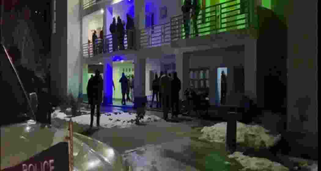 The Royal Inn Guest House in Bhaderwah, J&K, where three individuals were found dead under suspicious circumstances.
The Royal Inn Guest House in Bhaderwah, J&K, where three individuals were found dead under suspicious circumstances.