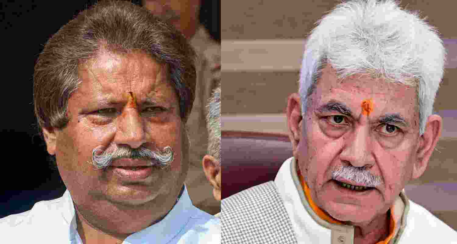 J&K Congress meets LG Manoj Sinha, demands statehood restoration, raises LPG crisis, refugee package, and law and order concerns in UT. J&K Congress meets LG Manoj Sinha, demands statehood restoration, raises LPG crisis, refugee package, and law and order concerns in UT.