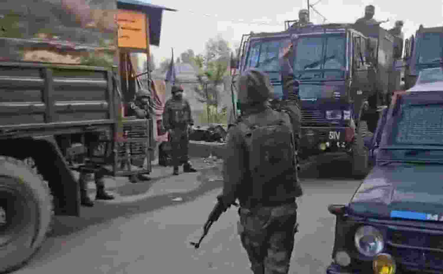 Encounter underway between security forces and terrorists in J&K Encounter underway between security forces and terrorists in J&K