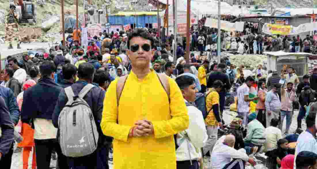 Twelfth batch of over 7,700 Amarnath Pilgrims depart for Valley Twelfth batch of over 7,700 Amarnath Pilgrims depart for Valley