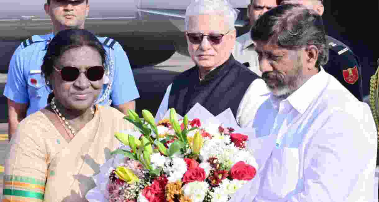 President Murmu arrives in Hyderabad for winter sojourn President Murmu arrives in Hyderabad for winter sojourn