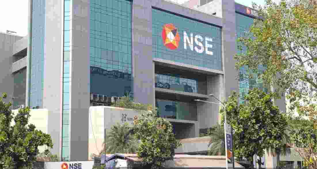 Sensex surges 636 pts, Nifty jumps 160 pts in early trade Sensex surges 636 pts, Nifty jumps 160 pts in early trade