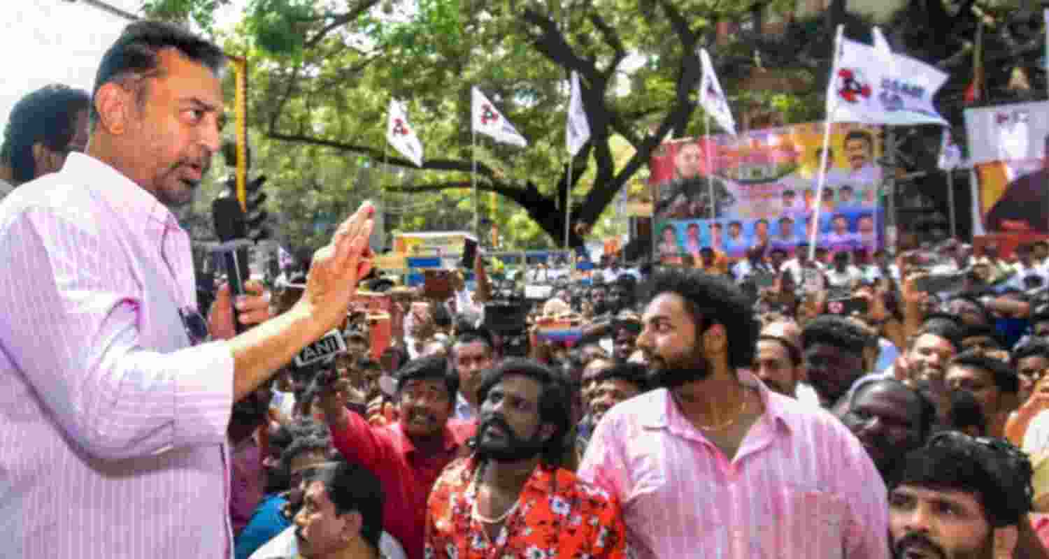 Actor Kamal Haasan's party seals deal with DMK for Lok Sabha polls Actor Kamal Haasan's party seals deal with DMK for Lok Sabha polls