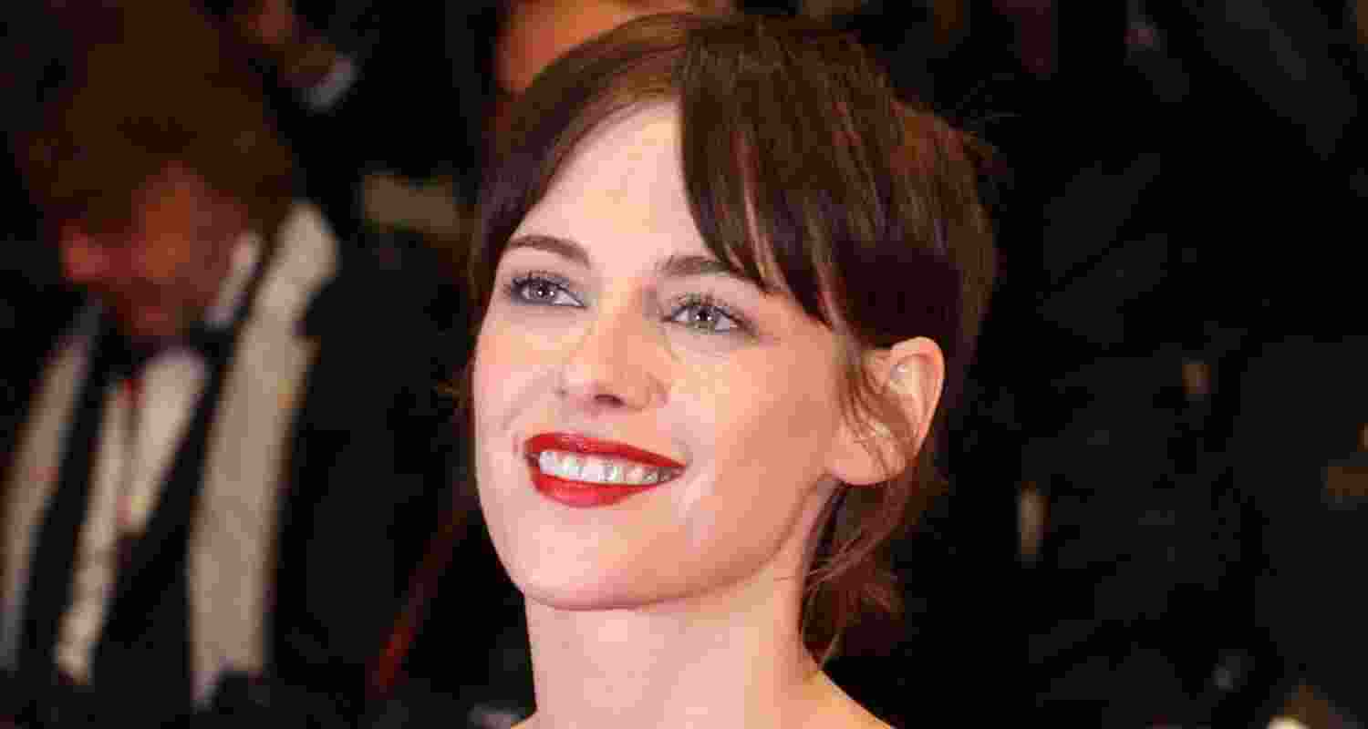 Kristen Stewart is ‘sick’ of Hollywood studio system Kristen Stewart is ‘sick’ of Hollywood studio system