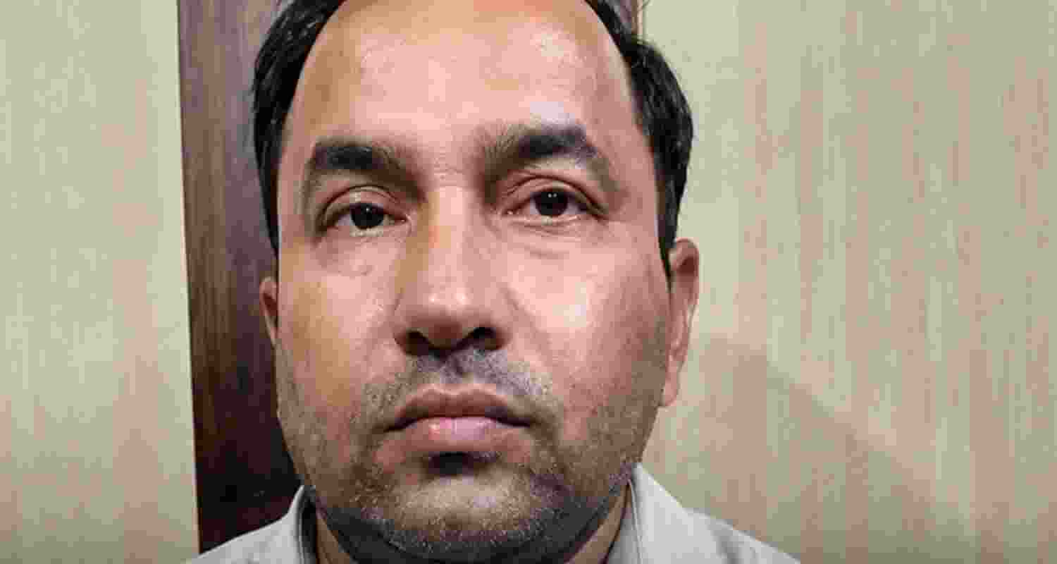 Lucknow University professor arrested over alleged objectionable calls to student and claims of exam paper leak in viral audio clips. Lucknow University professor arrested over alleged objectionable calls to student and claims of exam paper leak in viral audio clips.