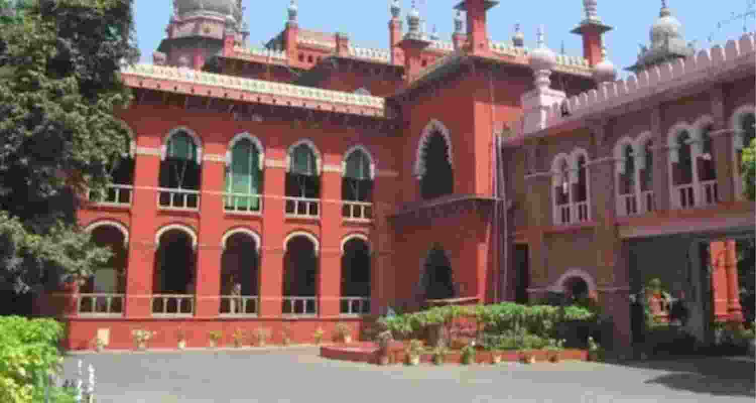 Madras HC orders notices to police over poll code violation Madras HC orders notices to police over poll code violation