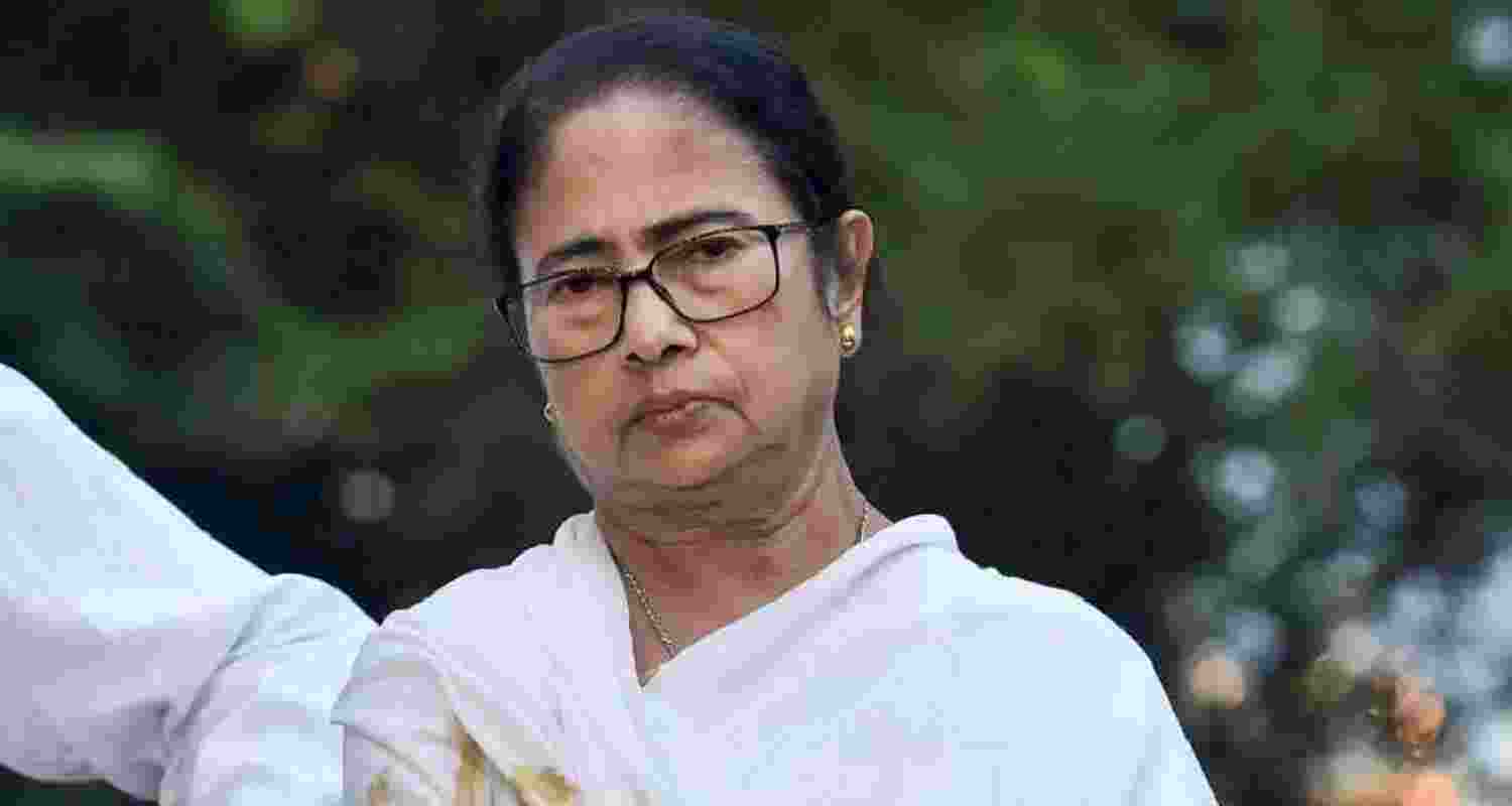 TMC fails to secure meeting with President Murmu thrice, tensions rise with Centre amid Bengal polls after remarks during Siliguri visit. TMC fails to secure meeting with President Murmu thrice, tensions rise with Centre amid Bengal polls after remarks during Siliguri visit.
