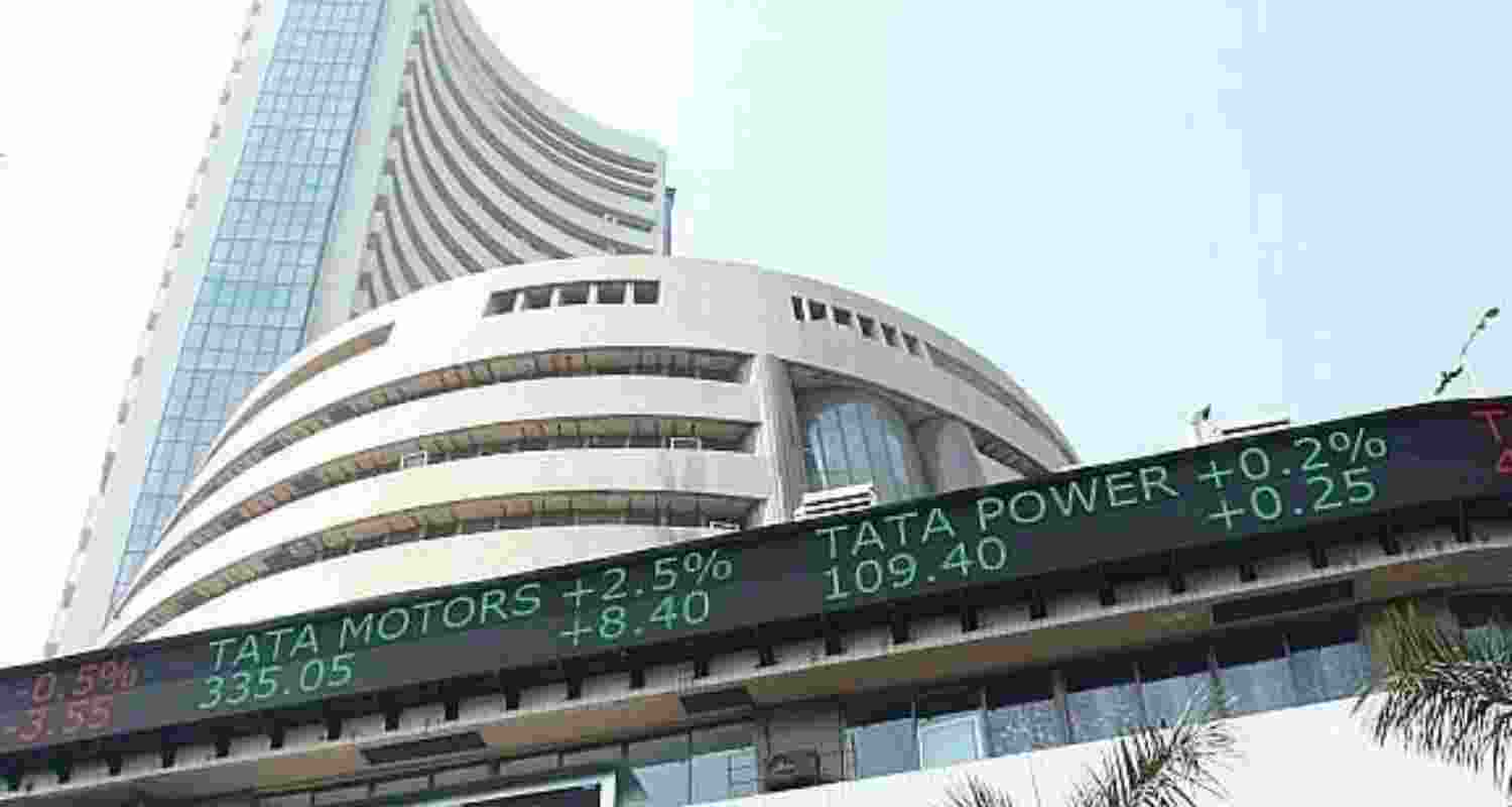 Indian stock market witnesses mixed opening in early trade Indian stock market witnesses mixed opening in early trade