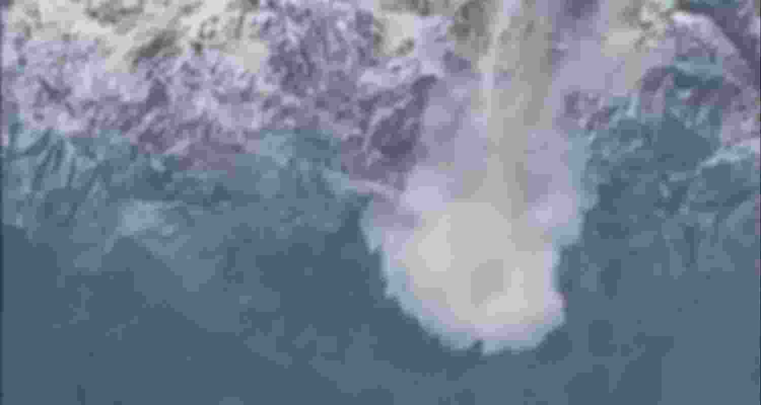 Massive avalanche in Dhauladhar caught on camera. Massive avalanche in Dhauladhar caught on camera.