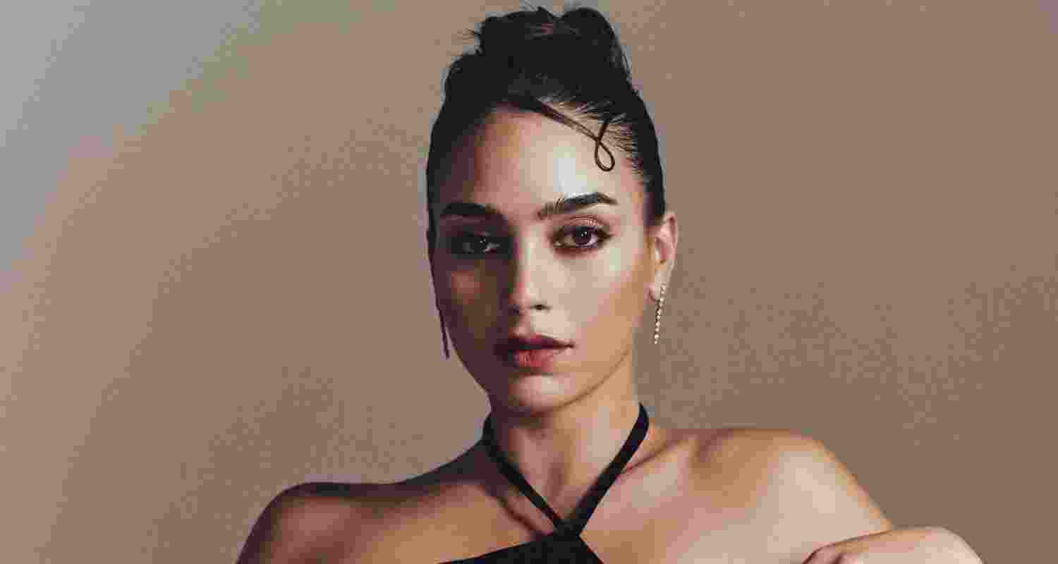 Melissa Barrera calls out ‘hyphenated American’ hypocrisy Melissa Barrera calls out ‘hyphenated American’ hypocrisy