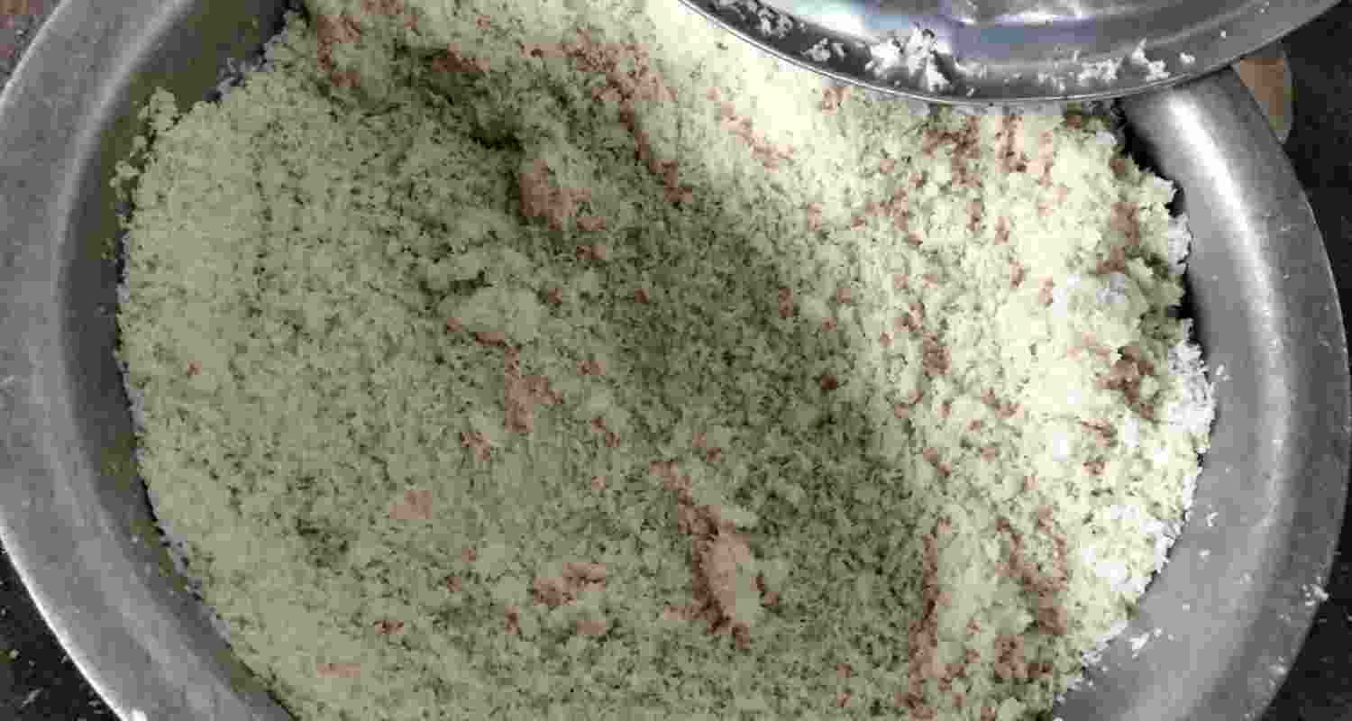 Maggots found in midday meal at Telangana's Gurukul Maggots found in midday meal at Telangana's Gurukul