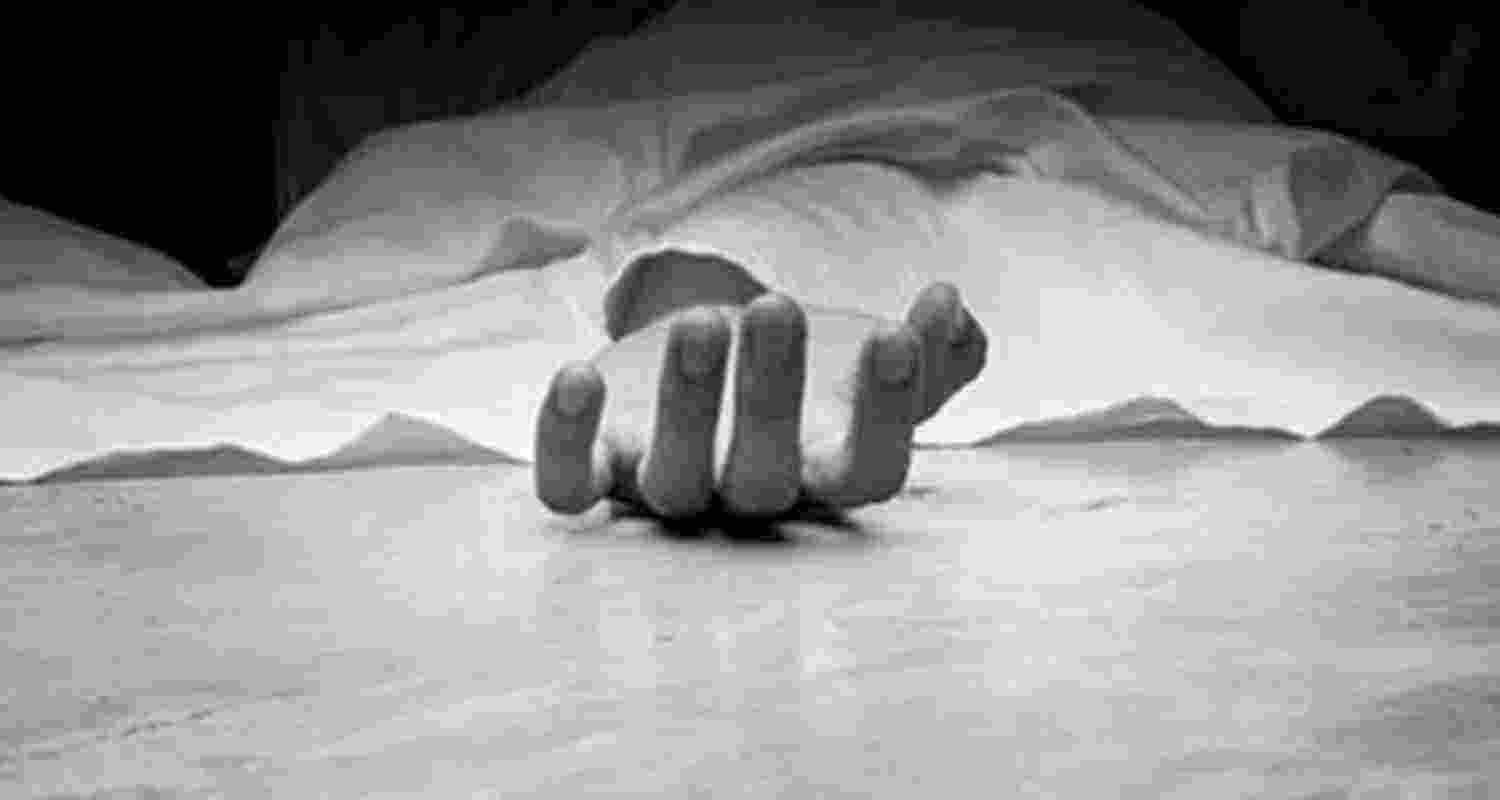 A 17-year-old girl dies in MP’s Burhanpur after alleged assault and forced pills; accused arrested as probe begins and outrage grows. A 17-year-old girl dies in MP’s Burhanpur after alleged assault and forced pills; accused arrested as probe begins and outrage grows.