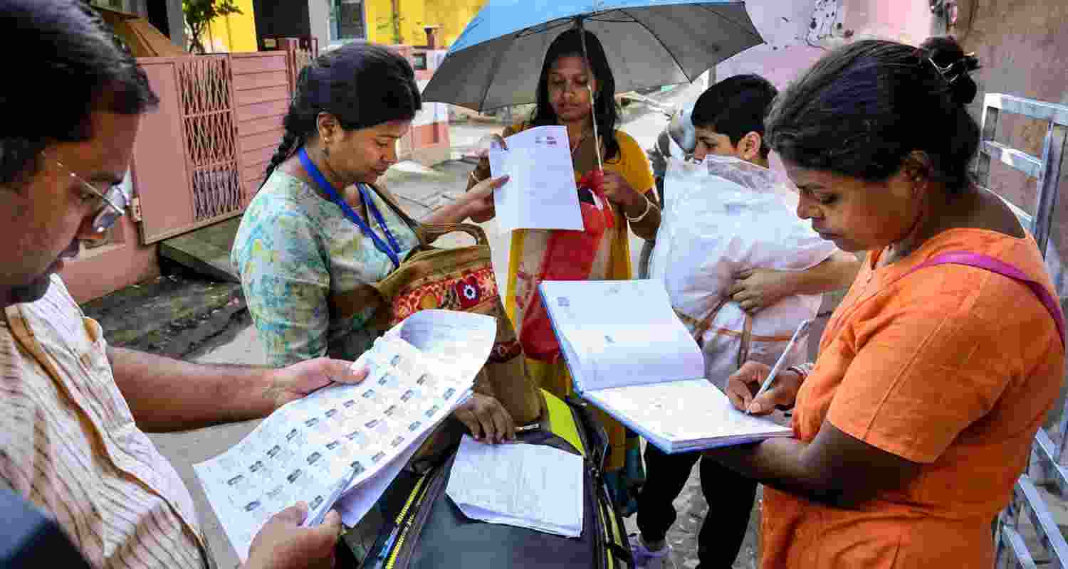 Mizoram's major political parties jointly sought stricter electoral roll verification and an extension of the Special Intensive Revision exercise. Mizoram's major political parties jointly sought stricter electoral roll verification and an extension of the Special Intensive Revision exercise.