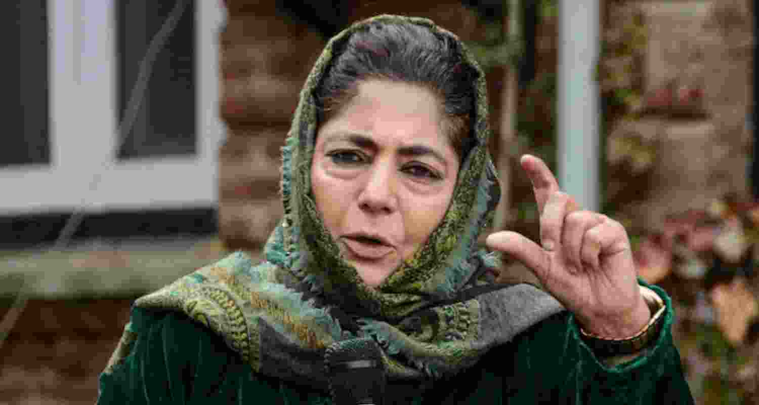 Mehbooba says J&K govt failing to support horticulture Mehbooba says J&K govt failing to support horticulture
