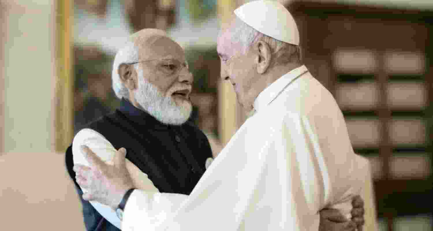 Pope Francis with Indian PM Narendra Modi. Pope Francis with Indian PM Narendra Modi.