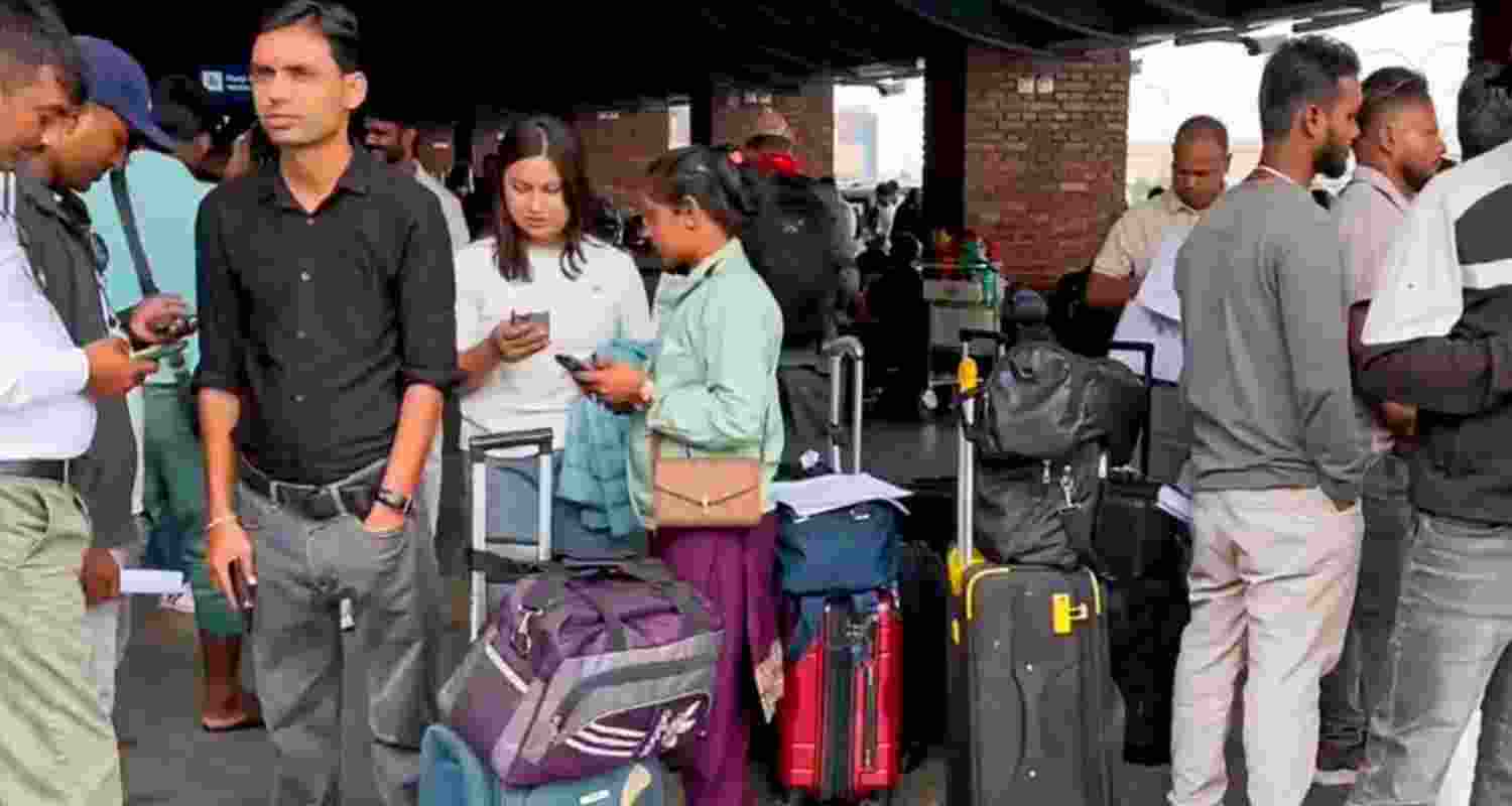 CM ensures safe return of Chhattisgarh tourists stranded in Nepal CM ensures safe return of Chhattisgarh tourists stranded in Nepal
