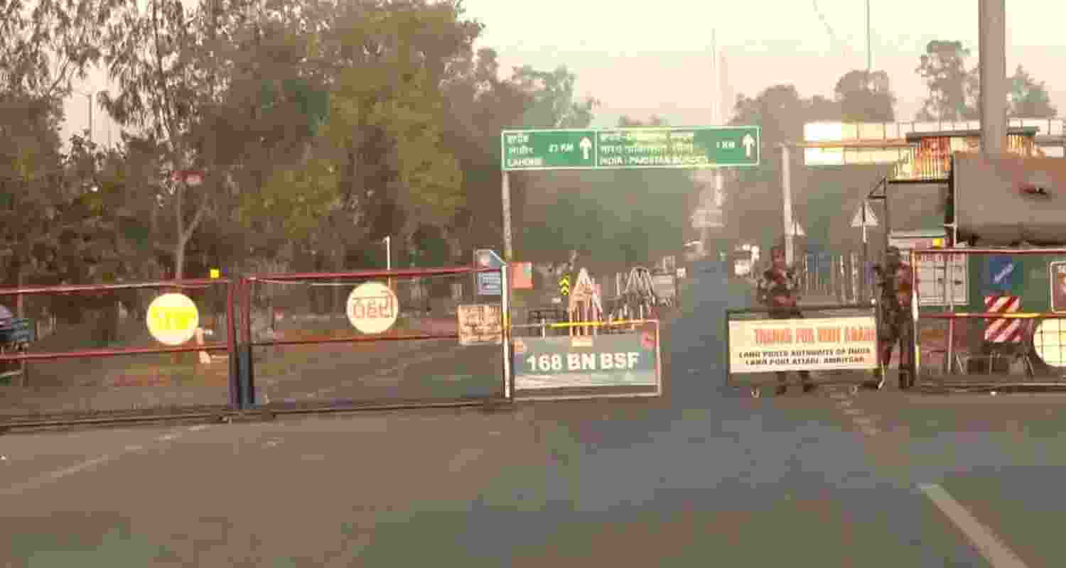 MHA extends exit deadline for Pak citizens via Attari border MHA extends exit deadline for Pak citizens via Attari border