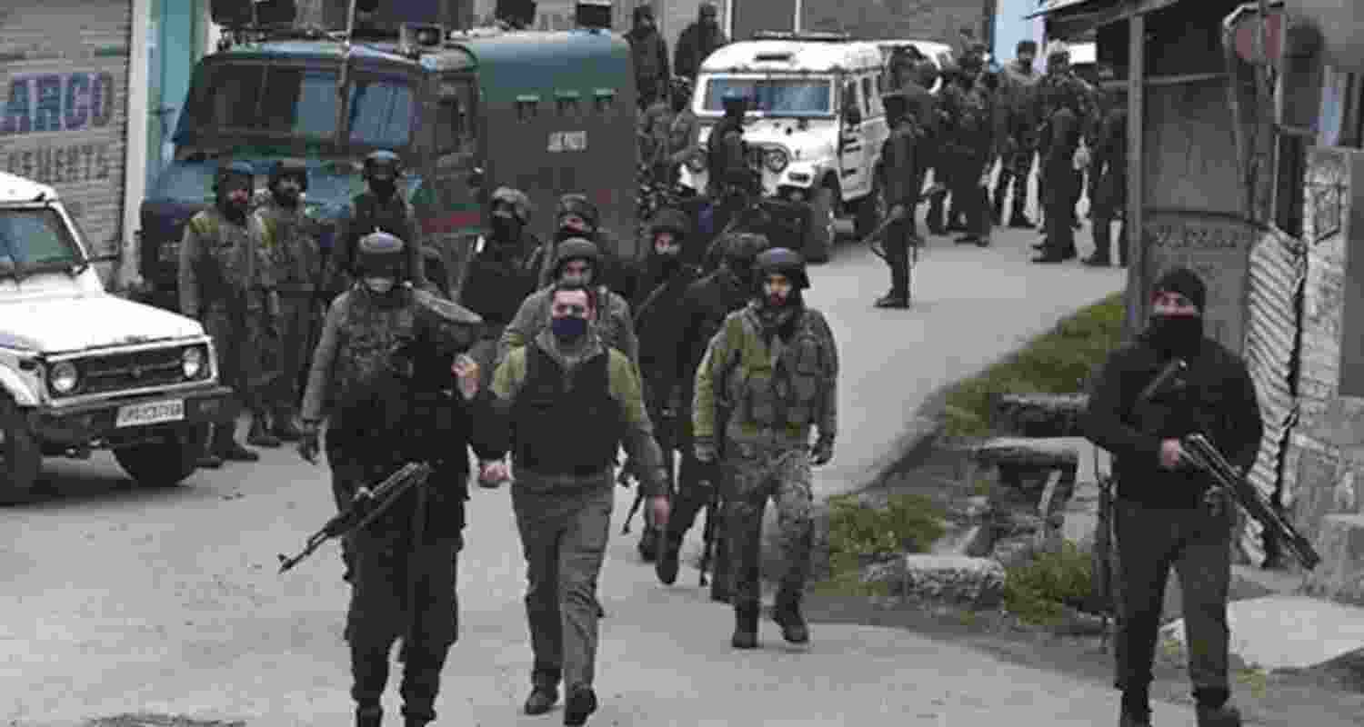 Intel agencies had 'flagged' targeting of tourists in Kashmir Intel agencies had 'flagged' targeting of tourists in Kashmir