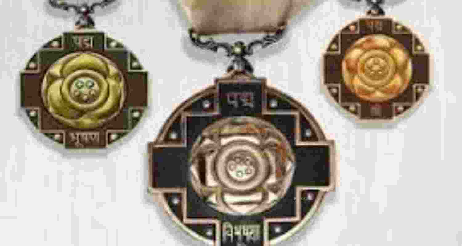 68 eminent personalities conferred with Padma awards 68 eminent personalities conferred with Padma awards