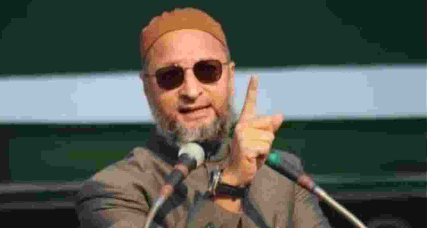 Asaduddin Owaisi targets BJP on namaz incident. Asaduddin Owaisi targets BJP on namaz incident.