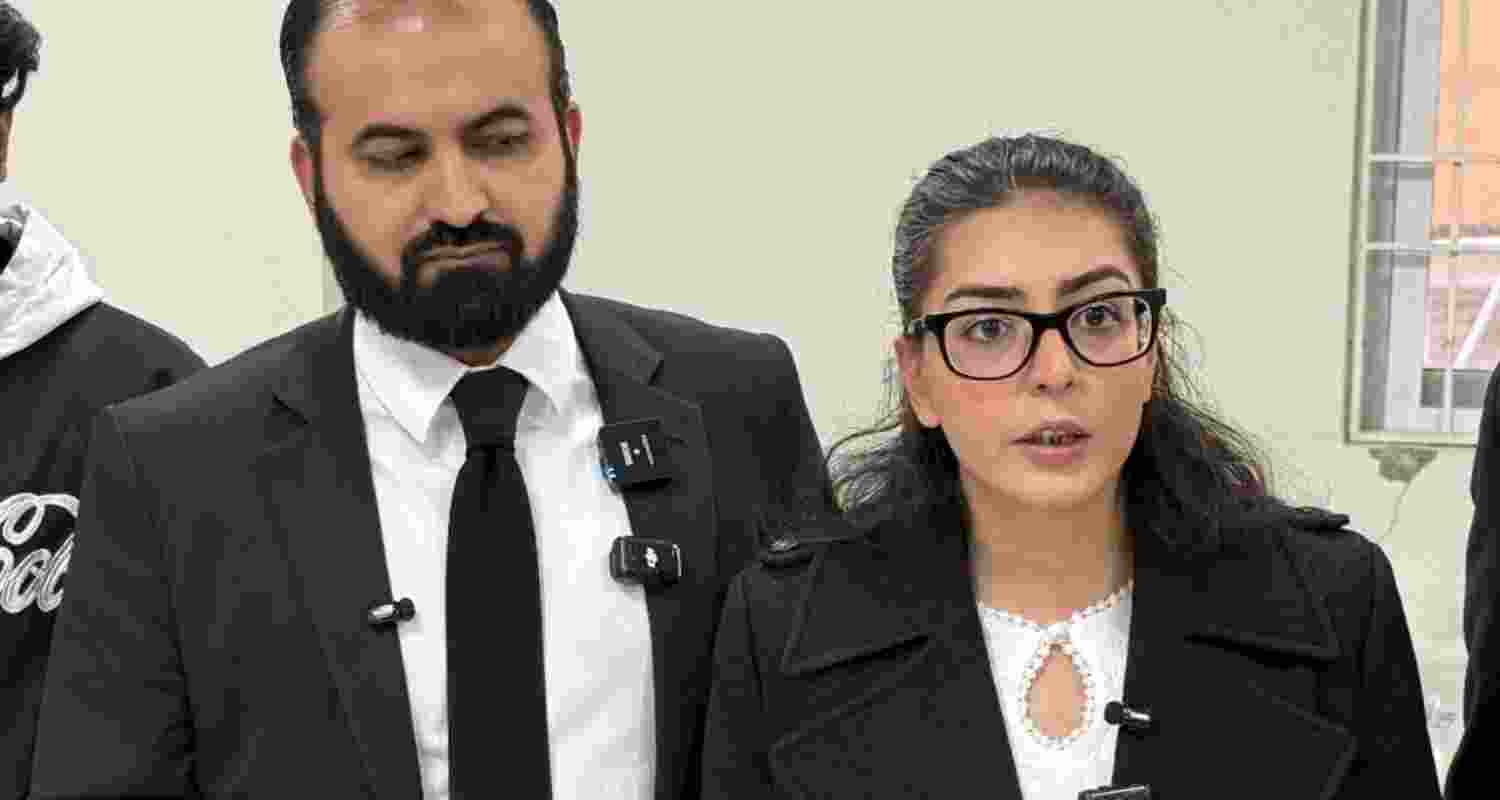 Mazari and Chattha often represented journalists, political figures and human rights activists who had been detained by the security forces without formal charges or court appearances Mazari and Chattha often represented journalists, political figures and human rights activists who had been detained by the security forces without formal charges or court appearances