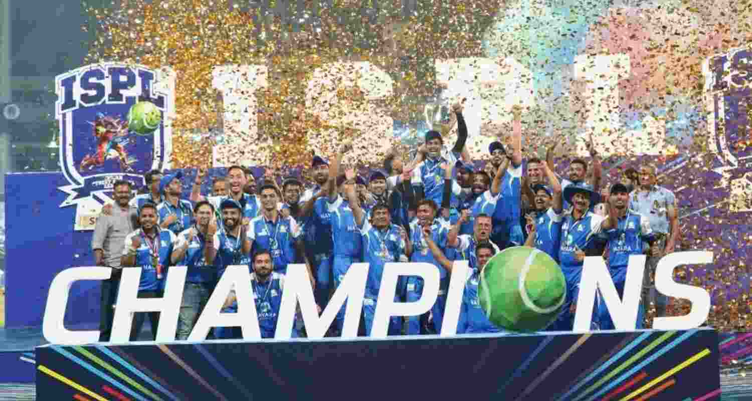 Majhi Mumbai triumph in thrilling ISPL 2025 final. Majhi Mumbai triumph in thrilling ISPL 2025 final.