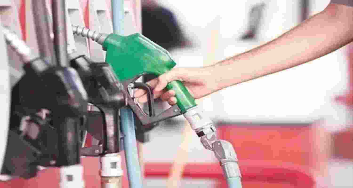 Govt caps diesel sale at 200 litres per vehicle daily Govt caps diesel sale at 200 litres per vehicle daily