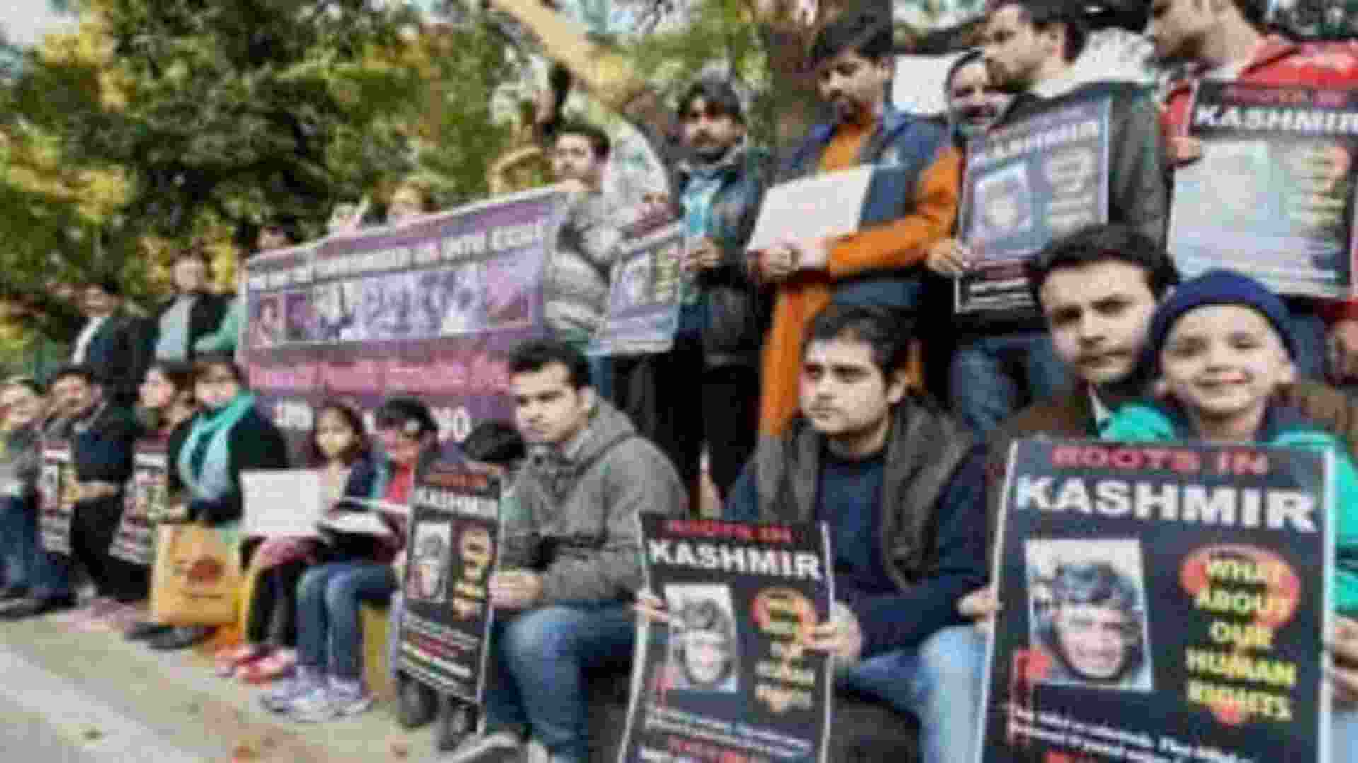 Kashmiri Pandits seek support of political parties on Rehab Bill Kashmiri Pandits seek support of political parties on Rehab Bill
