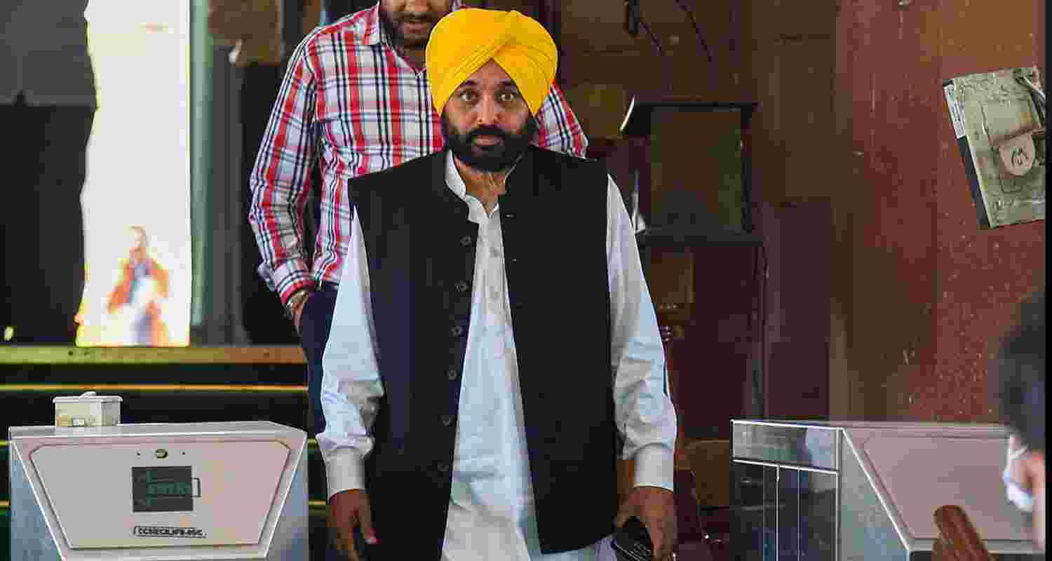 Punjab CM Bhagwant Mann discharged from Fortis Mohali after treatment for exhaustion; doctors say his condition is stable and vitals normal. Punjab CM Bhagwant Mann discharged from Fortis Mohali after treatment for exhaustion; doctors say his condition is stable and vitals normal.